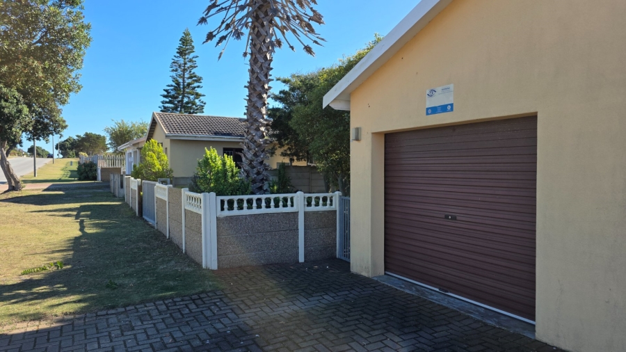 3 Bedroom Property for Sale in Heiderand Western Cape